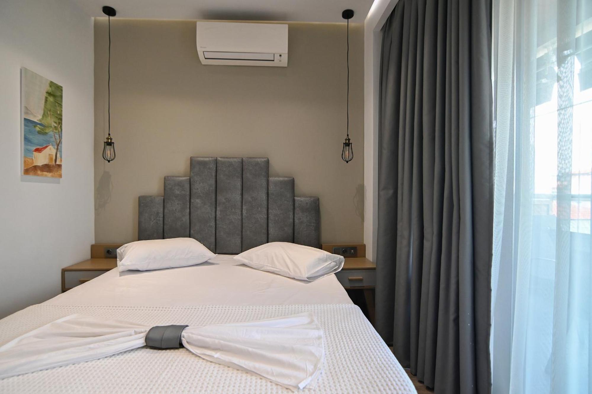 Amalia Rooms Sea View Vrasná Exteriér fotografie